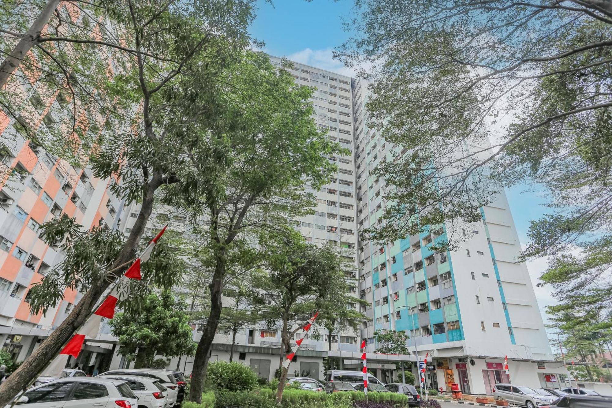 Super Oyo Capital O Deroyal Sentra Timur